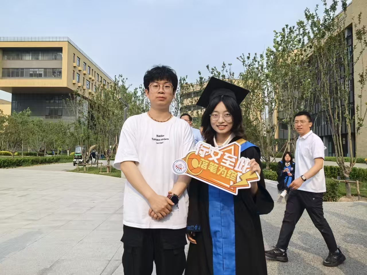 0f0a093ffe42cb1ca5787f1894ab211d_.jpg